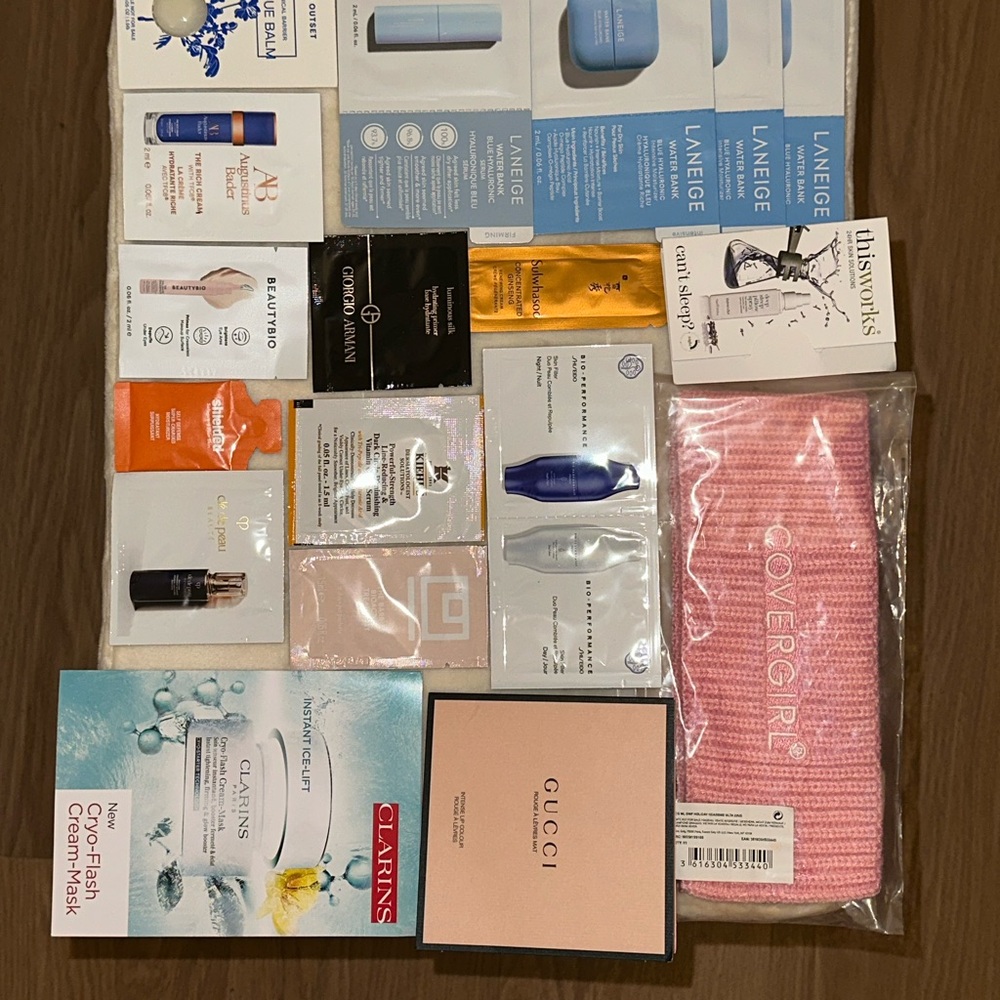 Sample set! 15 samples and cover girl headband